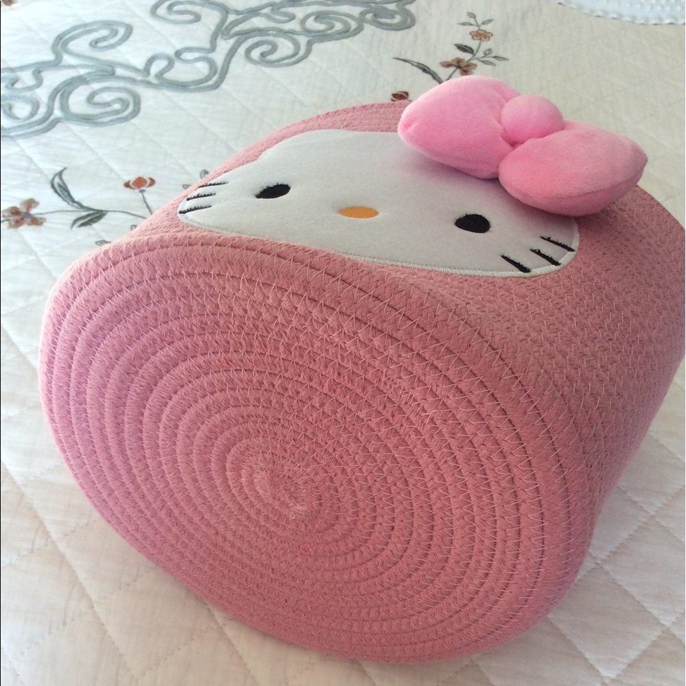 Hello kitty storage bin - Picture 4 of 7